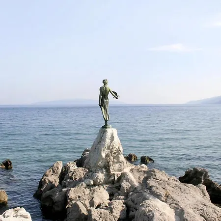 With A Parking Space - 7896 Opatija